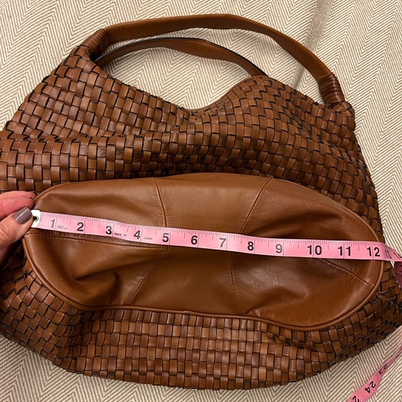 NWT Woven leather shoulder/hobo bag - Picture 11 of 16